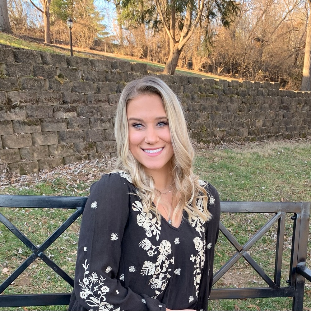 Meet your Posher, Marcalley